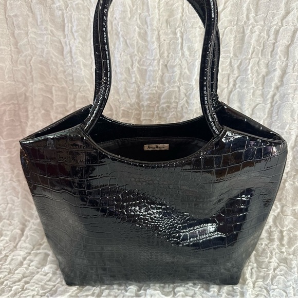 Vintage Neiman Marcus Patent Leather Croc Embossed Tote Bag Black OS - Picture 2 of 7